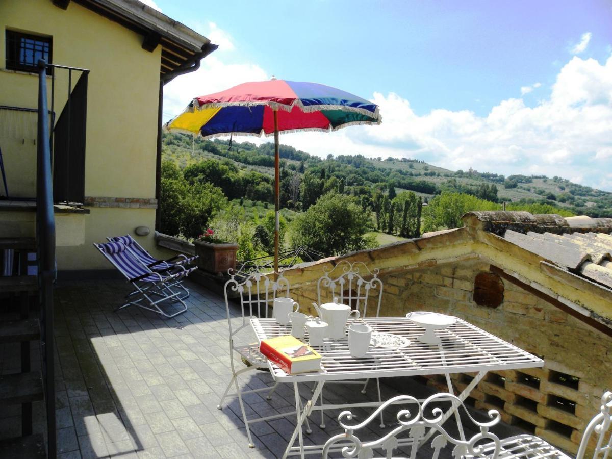 Appartamenti Verde Collina Umbra Bevagna Quarto foto